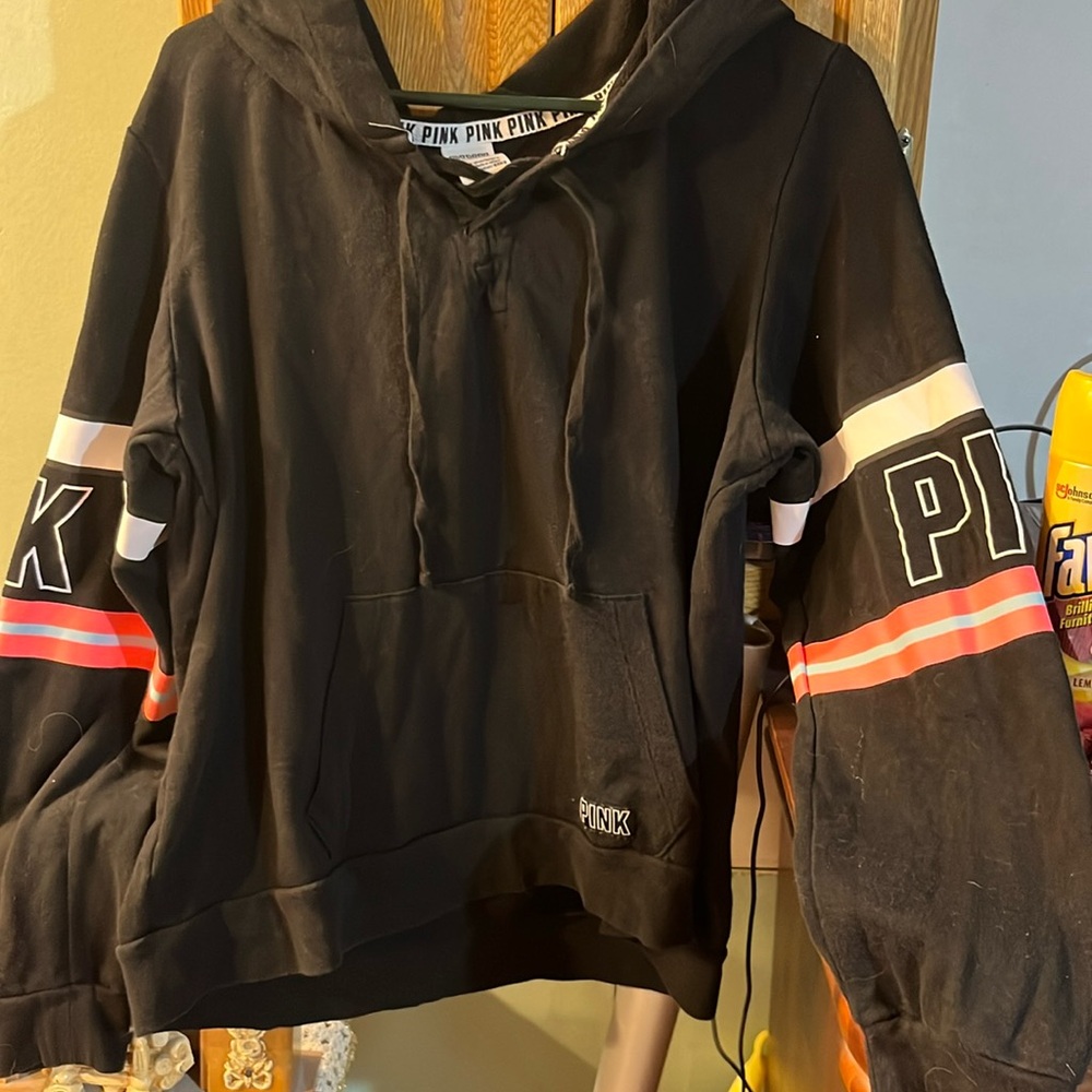 Victoria Secret Pink sweatshirt with hood and pockets